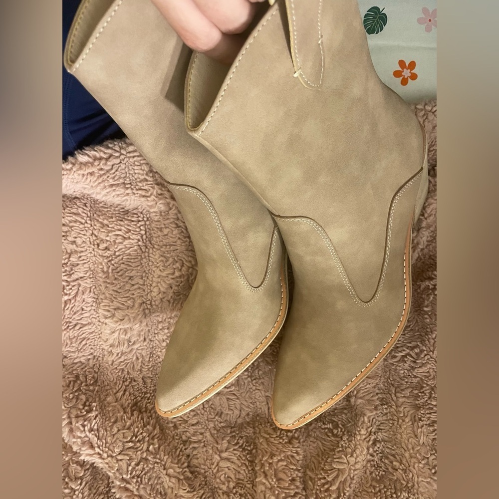 NWT Altar’d State Tara Ankle Western Heeled Booties - Picture 9 of 12